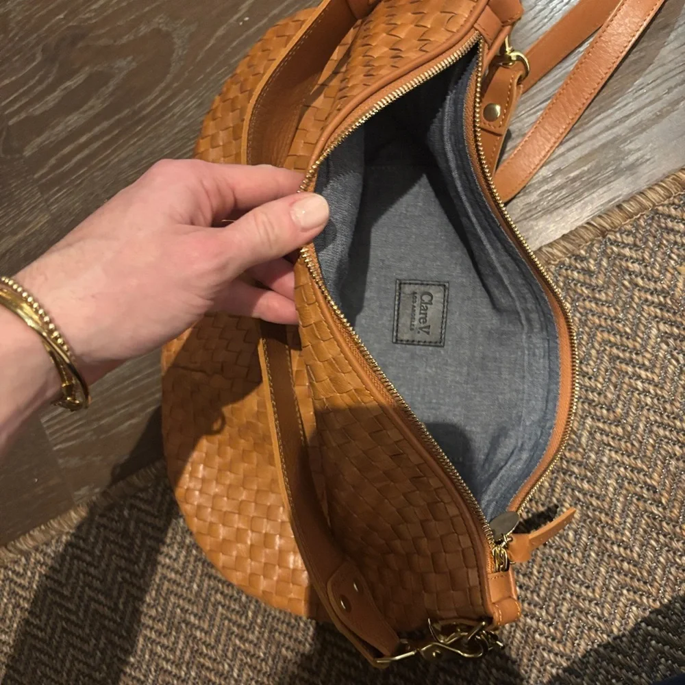 Moyen Messenger Bag - Picture 2 of 2